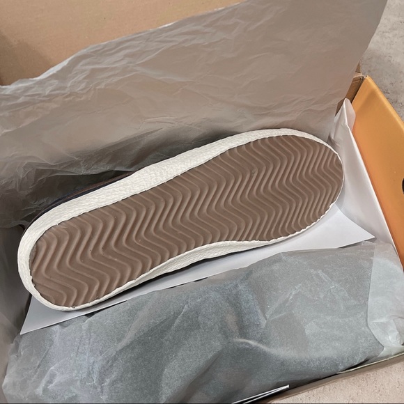 GOLA Specialist Suede Sneaker - Picture 10 of 12